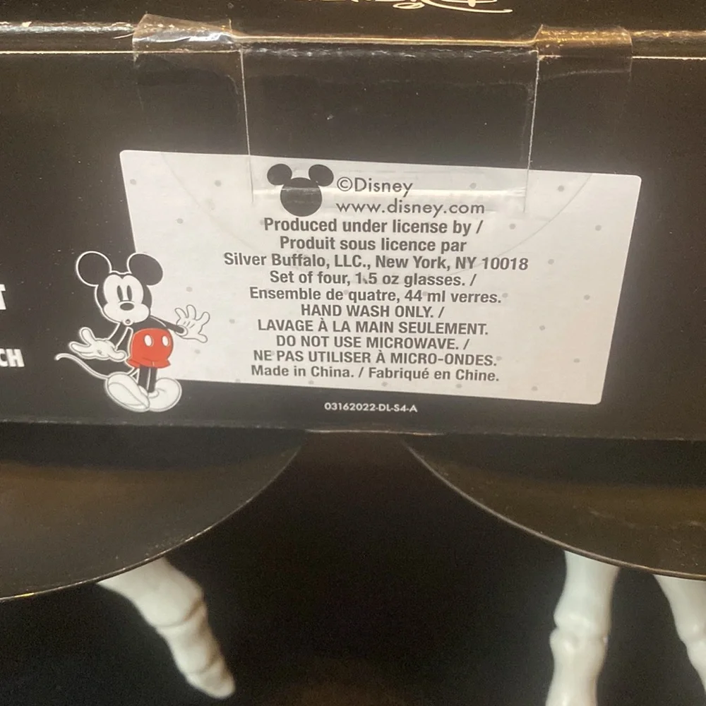 NIB Set of 4 Disney Mickie Mouse glassware set! 1.5oz! - Picture 5 of 5